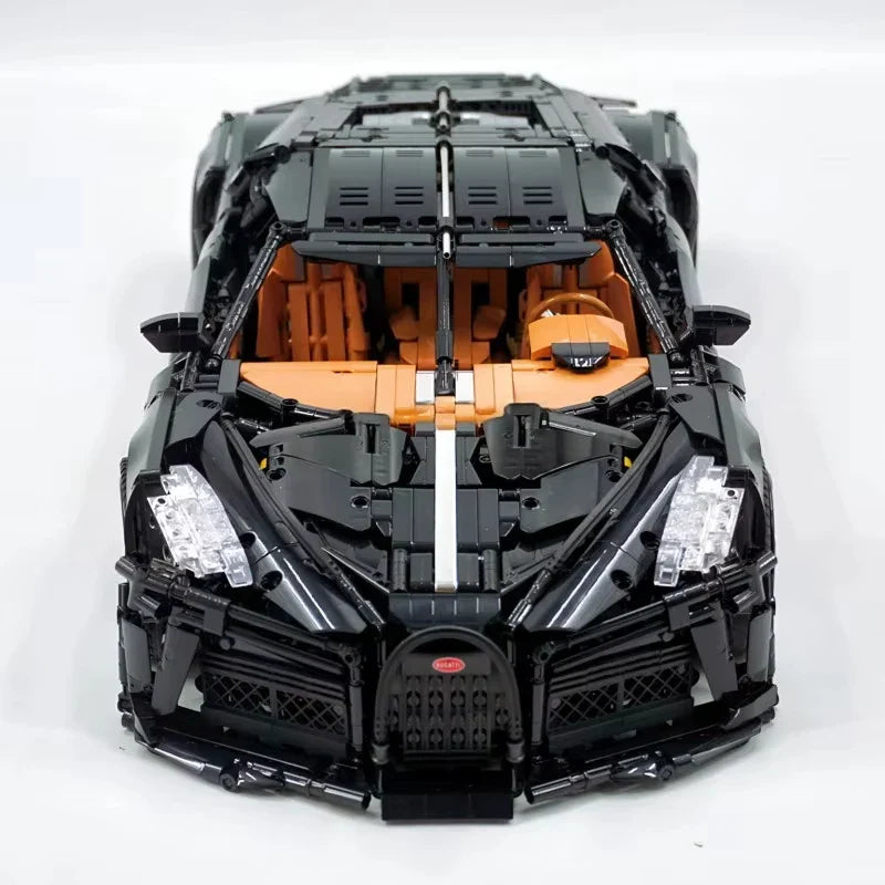 BUGATTI LA VOITURE NOIRE 1:8 - WITH MOTOR - 4688 PCS