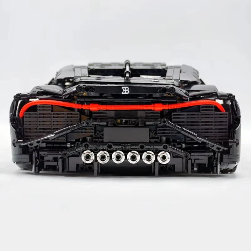 BUGATTI LA VOITURE NOIRE 1:8 - WITH MOTOR - 4688 PCS